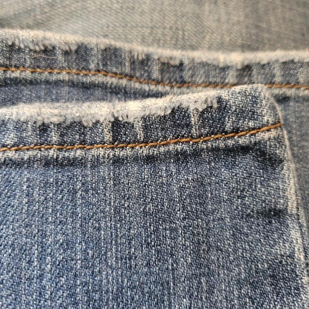 Apt 9 Women's 10 Jeans Distressed Denim 5 Pocket - Picture 6 of 6